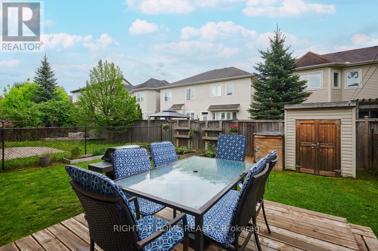 28517168/414-vendevale-avenue/stittsville-north/ottawa/ontario/K2S0M6_31