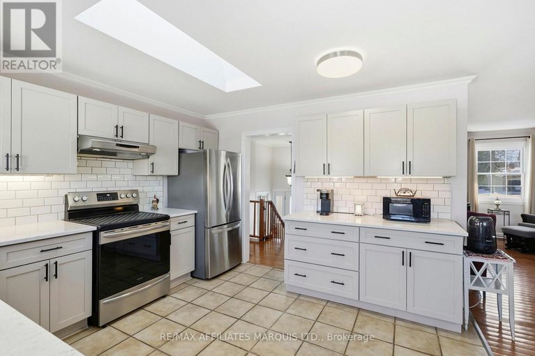 29323072/21-spruce-street/ingleside/south-stormont/ontario/K0C1M0_17