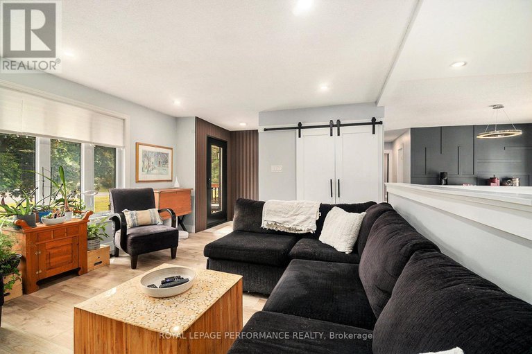 28814583/934-galaxie-avenue/navan/ottawa/ontario/K4B1M5_6