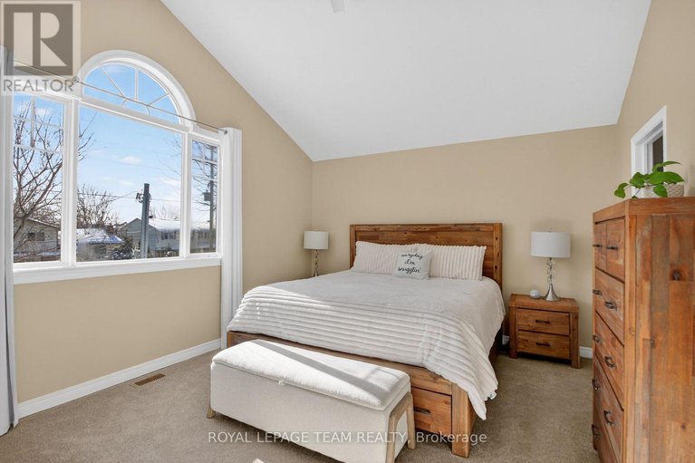 29402323/6291-ottawa-street-w/richmond/ottawa/ontario/K0A2Z0_28