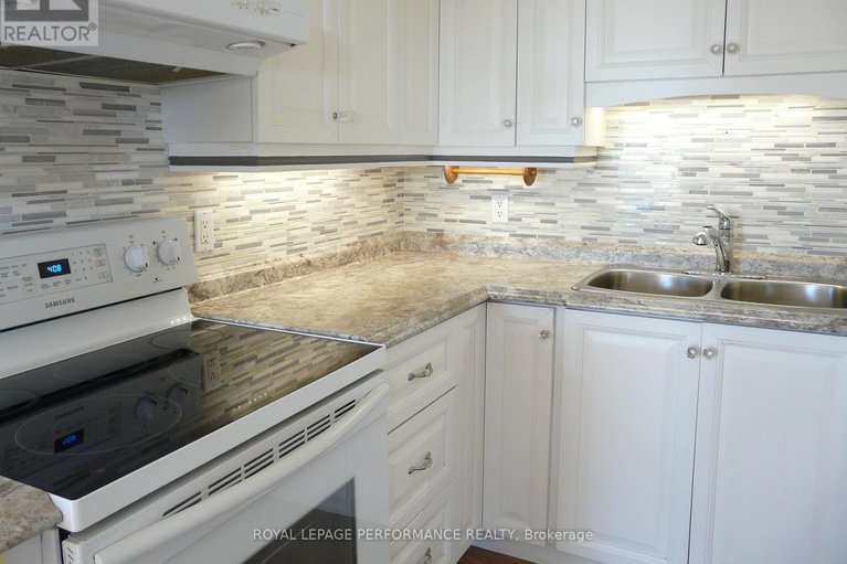 28994932/penthouse-2-158c-mcarthur-avenue/vanier/ottawa/ontario/K1L8E7_10