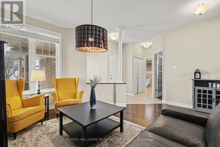 29653953/865-contour-street/mer-bleuebradley-estatesanderson-park/ottawa/ontario/K1W0G6_10