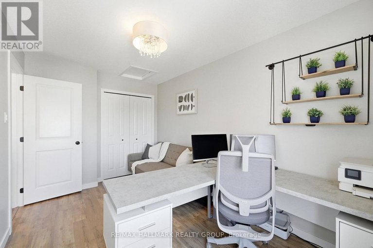 29578405/128-songbird-private/westcliffe-estates/ottawa/ontario/K2H0A2_19