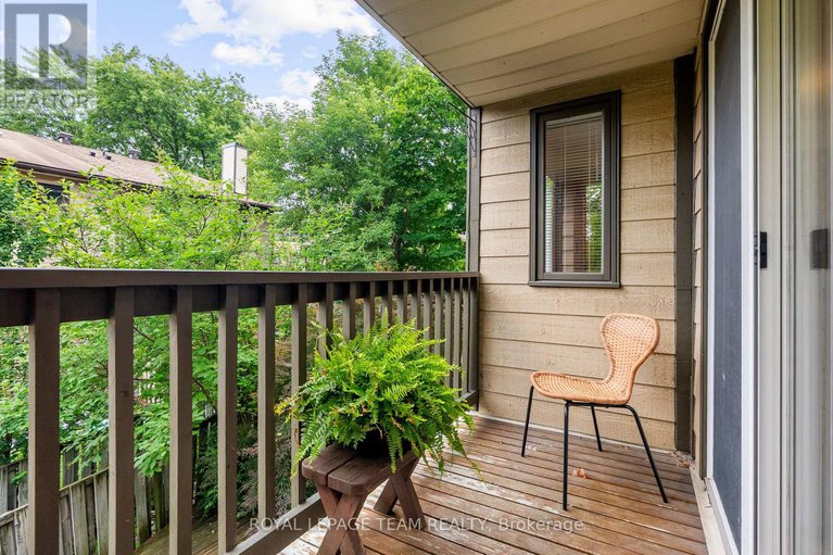 28908363/1473-bryson-lane/sawmill-creektimbermill/ottawa/ontario/K1T2T7_15