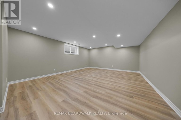 29641408/211-mckenny-street/mississippi-mills-ramsay-twp/mississippi-mills/ontario/K0A1A0_35