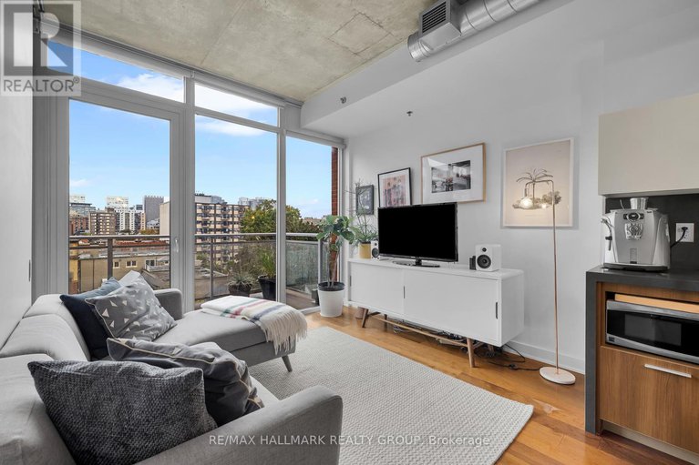28932807/638-340-mcleod-street/ottawa-centre/ottawa/ontario/K2P1A4_19