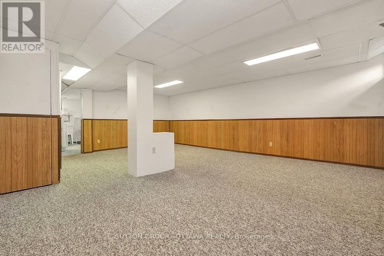 29123796/1540-bourcier-drive/bilberry-creekqueenswood-heights/ottawa/ontario/K1E3J2_32