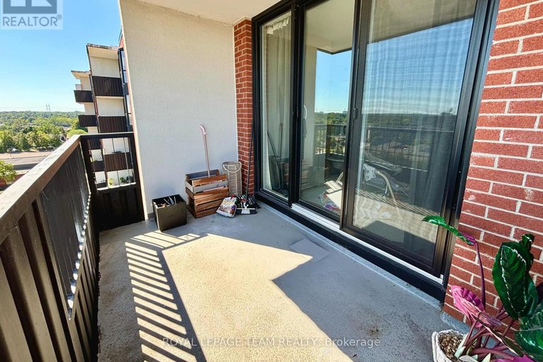 28806113/1101-2951-riverside-drive/mooneys-bayriverside-park/ottawa/ontario/K1V8W6_29