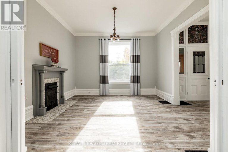 28894849/294-dumbrille-street/kemptville/north-grenville/ontario/K0G1J0_18