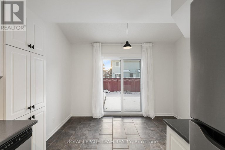 29240606/32-bishops-mills-way/beaverbrook/ottawa/ontario/K2K3C1_18