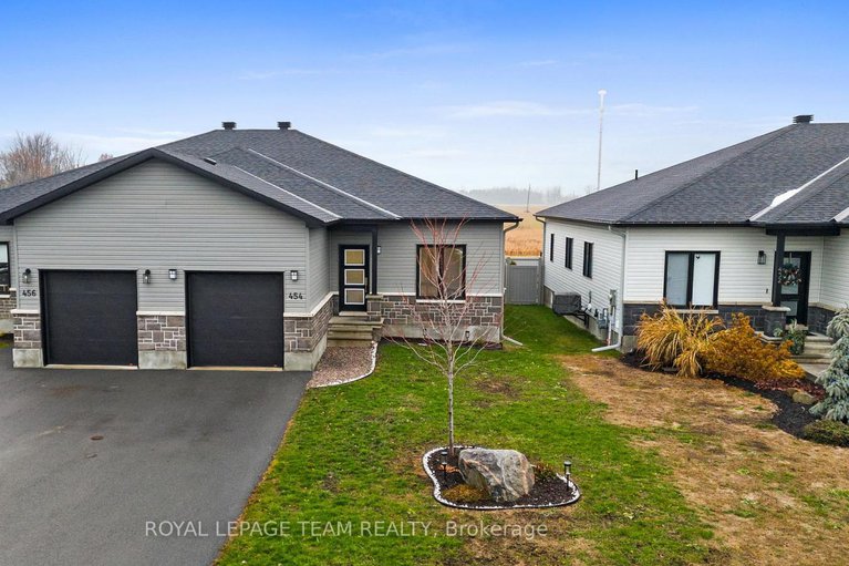 29144829/454-arora-crescent/winchester/north-dundas/ontario/K0C2K0_1