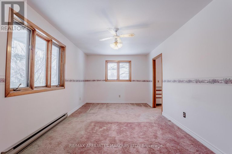 28215114/10984-county-rd-2-road/iroquois/south-dundas/ontario/K0E1K0_15