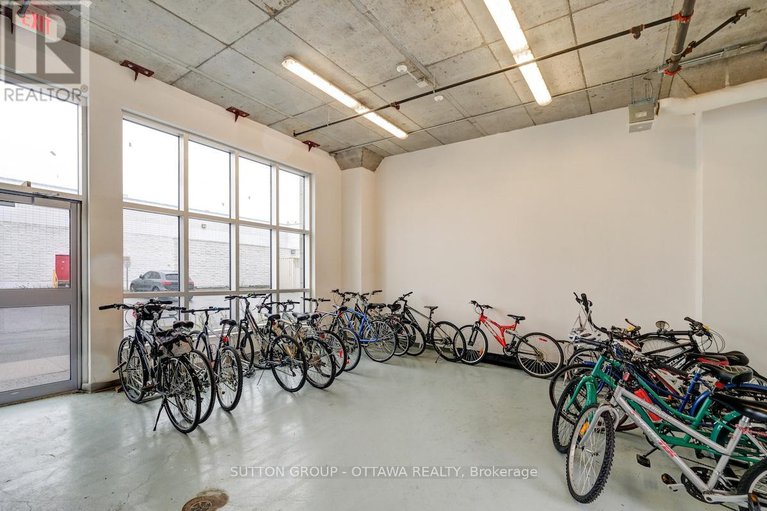 29233597/903-330-titan-private/borden-farmstewart-farmcarleton-heightsparkwood-hills/ottawa/ontario/K2G1G3_46