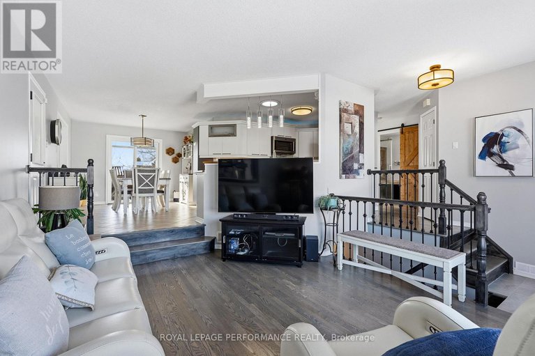 29428565/66-faucher-boulevard/casselman/casselman/ontario/K0A1M0_3