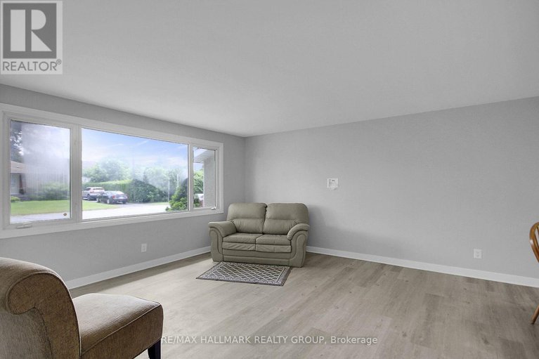 28587287/147-david-drive/meadowlandsst-claire-gardens/ottawa/ontario/K2G2N6_4