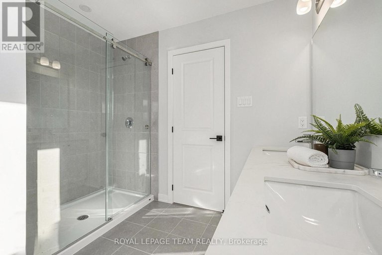 29470826/312-remillard-drive/north-grenville-twp-kemptville-south/north-grenville/ontario/K0G1J0_21