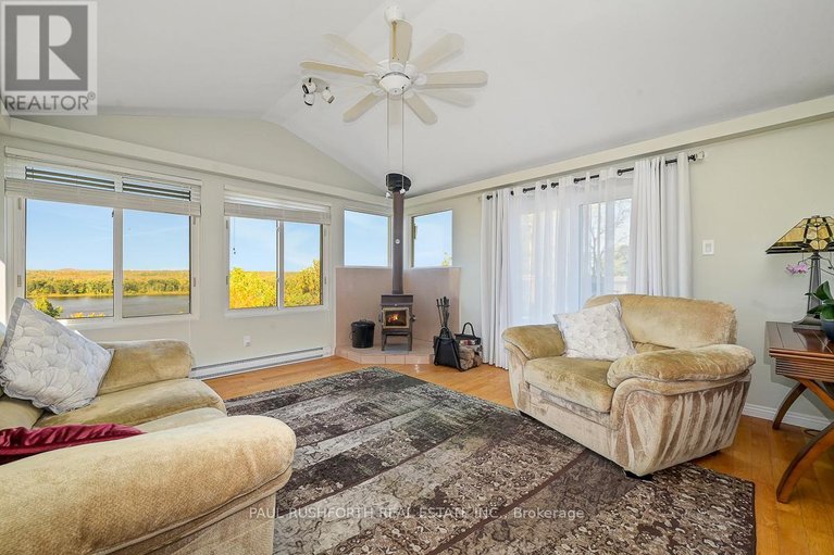 29613584/1565-lilac-lane/camelot/ottawa/ontario/K4C1C4_9