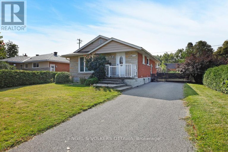28847958/814-pleasant-park-road/elmvale-acres/ottawa/ontario/K1G1Y9_1