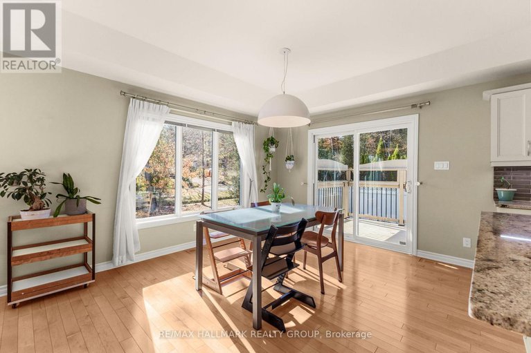 29050098/2605-pierrette-drive/cumberland-estates/ottawa/ontario/K4C1B6_9