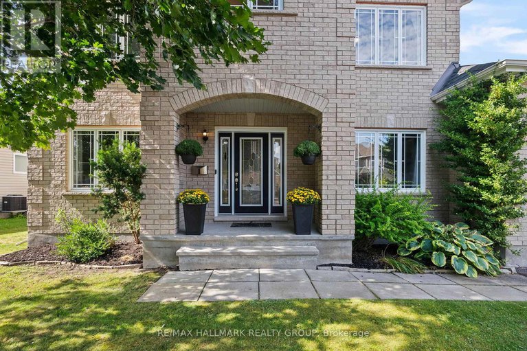 28826305/37-wilderness-way/stittsville-north/ottawa/ontario/K2S2E2_4