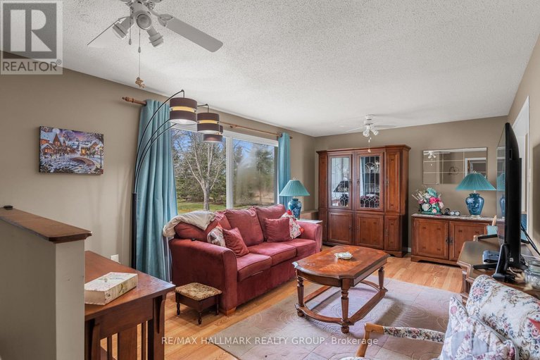 28324388/3756-dunrobin-road/dunrobin-shores/ottawa/ontario/K0A3M0_9