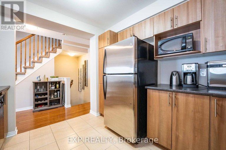 29635220/504-barholm-private/mer-bleuebradley-estatesanderson-park/ottawa/ontario/K4B1H9_12