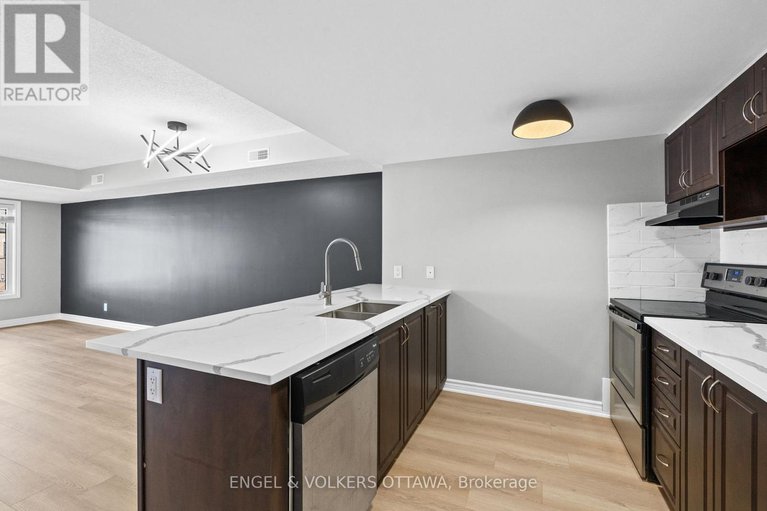 29165857/42-261-titanium-private/convent-glen-north/ottawa/ontario/K1C0A5_8