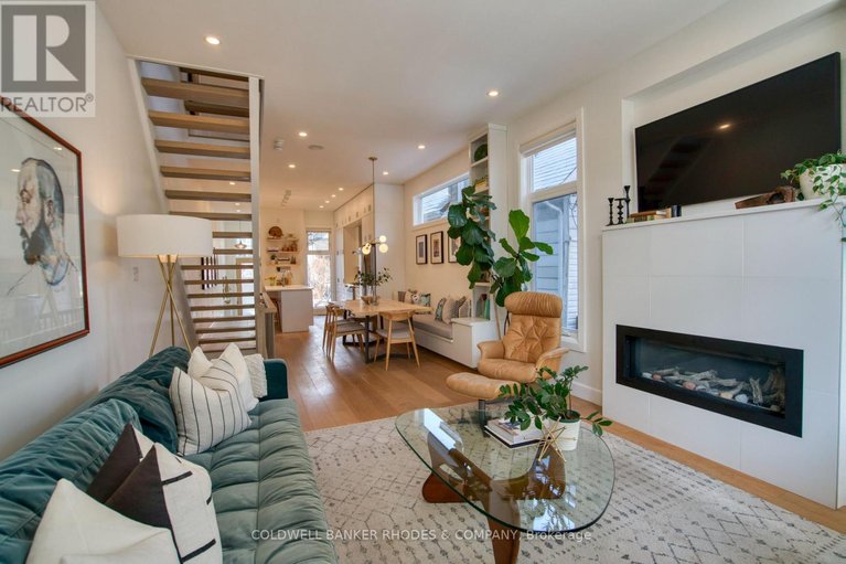 29579172/103a-stirling-avenue/hintonburg/ottawa/ontario/K1Y1P9_21