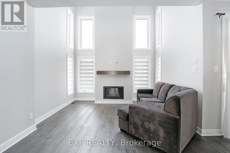 29173644/1053-lunar-glow-crescent/riverside-southgloucester-glen/ottawa/ontario/K4M0J9_7