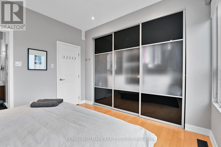 29070329/68g-stonehurst-avenue/mechanicsville/ottawa/ontario/K1Y1R5_24