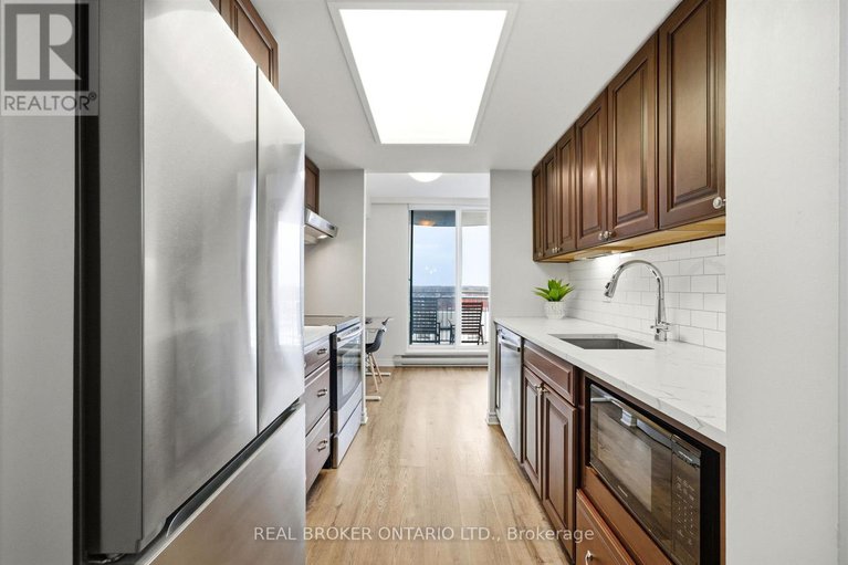 29396671/703-100-grant-carman-drive/borden-farmstewart-farmcarleton-heightsparkwood-hills/ottawa/ontario/K2E8B8_13