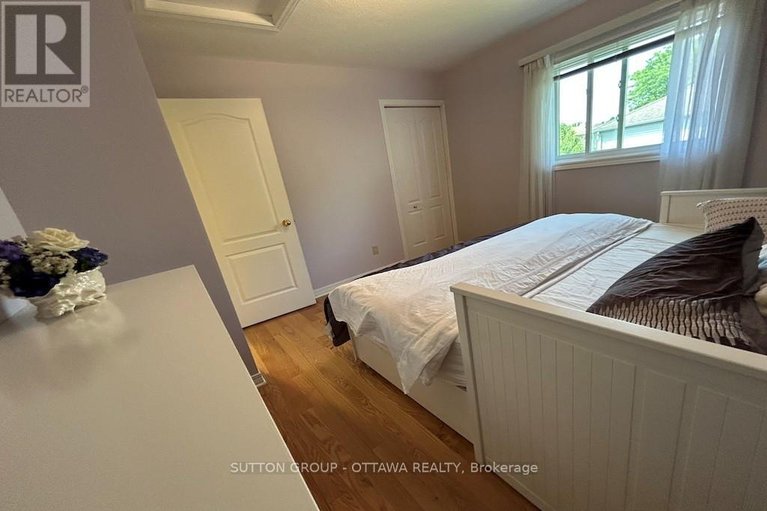 28486818/32-cellini-court-w/hunt-club-park/ottawa/ontario/K1G5K3_34