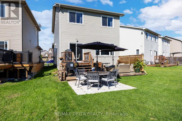 28741409/221-mercury-street/clarencerockland-twp/clarence-rockland/ontario/K4K0E8_38