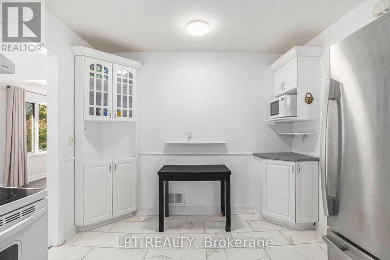 29397616/1517-caverley-street/riverview-park/ottawa/ontario/K1G0X9_13