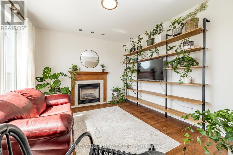 28741506/324-rustic-hills-crescent/springridgeeast-village/ottawa/ontario/K4A5A8_19