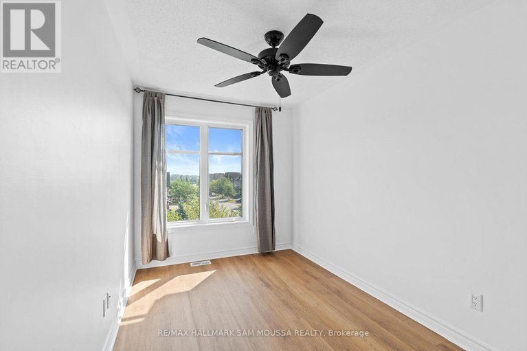 28654019/1222-longfields-drive/strandherd/ottawa/ontario/K2J5X3_32