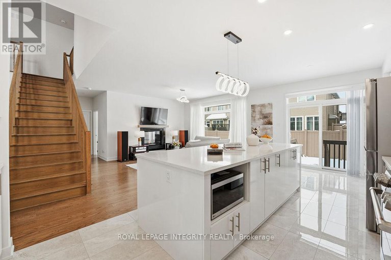 29328134/207-osterley-way/stittsville-south/ottawa/ontario/K2S2N6_23