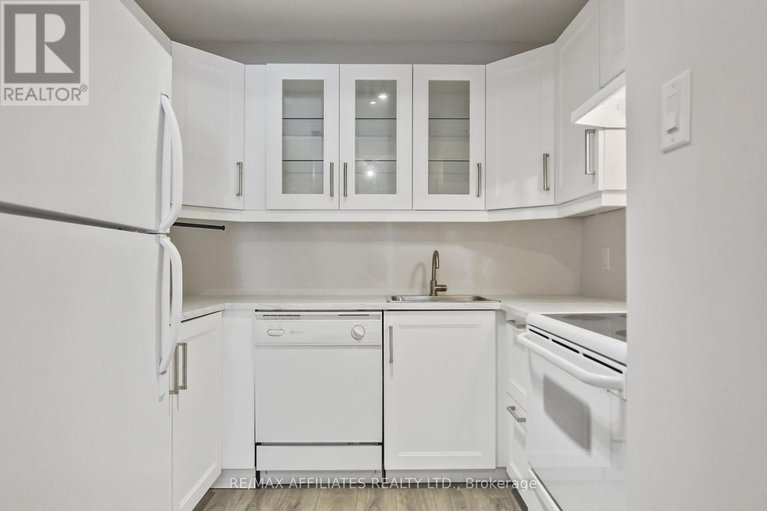 28334395/1-160-bruyere-street/lower-townbyward-market/ottawa/ontario/K1N5E1_18