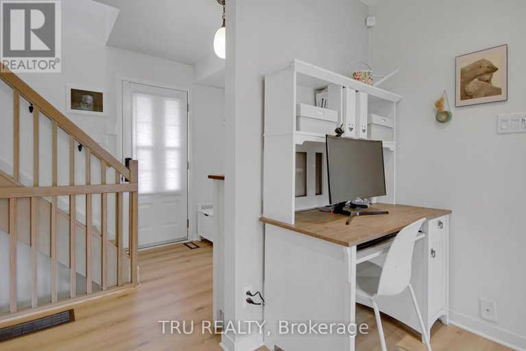 28334651/36-varley-drive/beaverbrook/ottawa/ontario/K2K1G2_6
