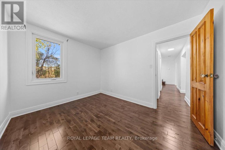 29024609/5410-old-richmond-road/fallowfield/ottawa/ontario/K2R1G7_16