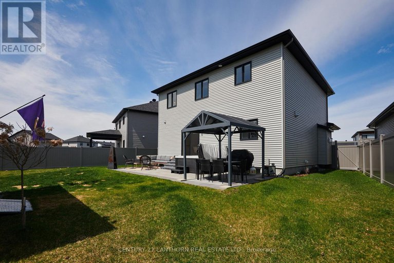 28248513/1144-avignon-street/embrun/russell/ontario/K0A1W0_37