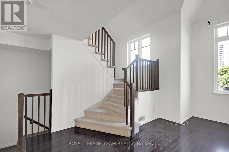 28830738/151-1512-walkley-road/heron-gateindustrial-park/ottawa/ontario/K1V2G5_19