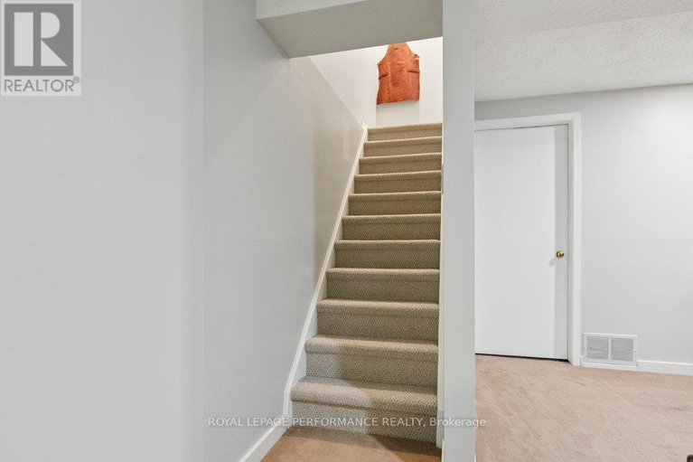 28575649/75-1646-du-sommet-place/chateauneuf/ottawa/ontario/K1C4Y9_38