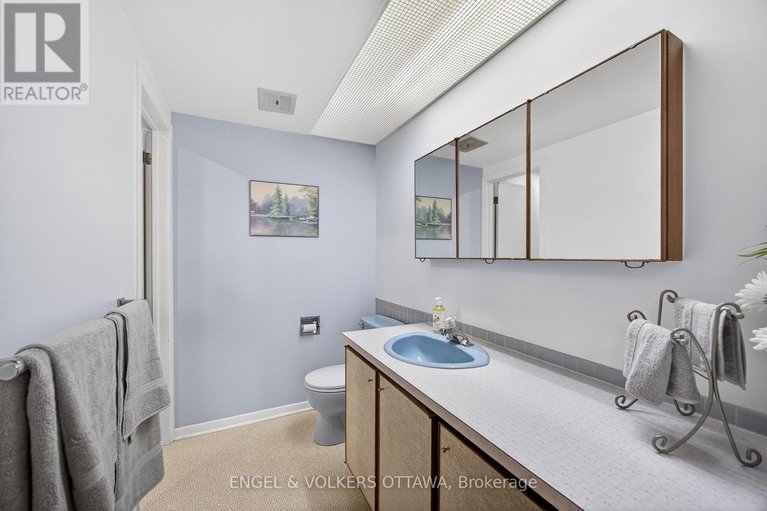 29323423/34-wallford-way/city-viewskylinefisher-heightsparkwood-hills/ottawa/ontario/K2E6B6_24