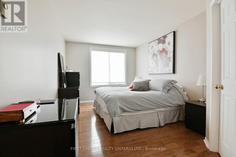 28951963/104-175-woodbine-place/old-ottawa-south/ottawa/ontario/K1S5M8_16