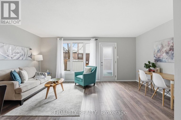 29621075/31-16-glencoe-street/arlington-woods/ottawa/ontario/K2H8S6_14