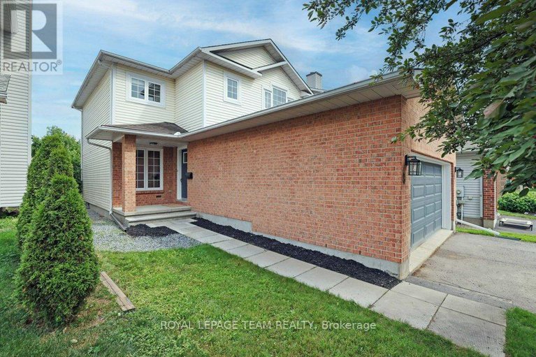 28522929/8-black-rivers-place/bridlewood/ottawa/ontario/K2M2E2_2