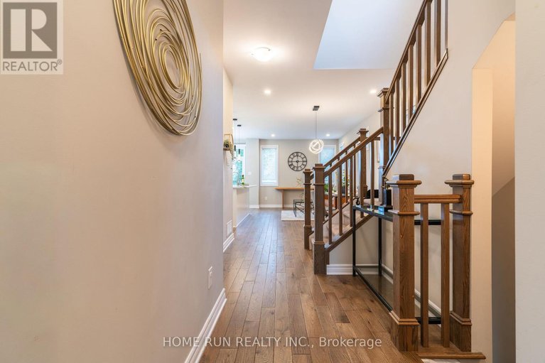 28823444/974-kilbirnie-drive/half-moon-bay/ottawa/ontario/K2J6E6_4