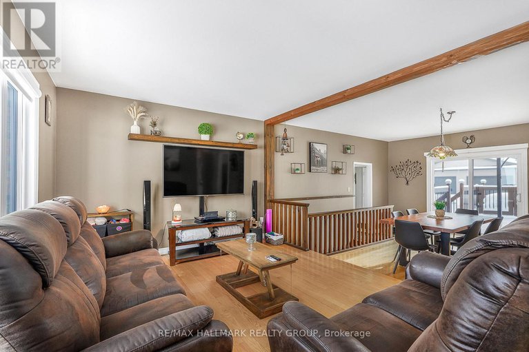 29297788/2431-bay-road/champlain-twp/champlain/ontario/K0B1K0_8