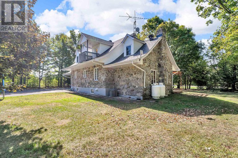 28974321/3769-4th-line-road/south-glengarry-lancaster-twp/south-glengarry/ontario/K0B1H0_38